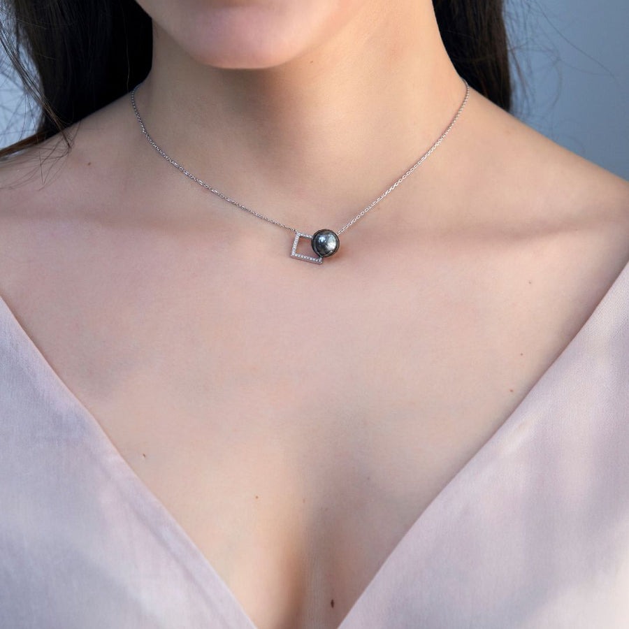 EQUILIBRIUM CULTURED PEARL