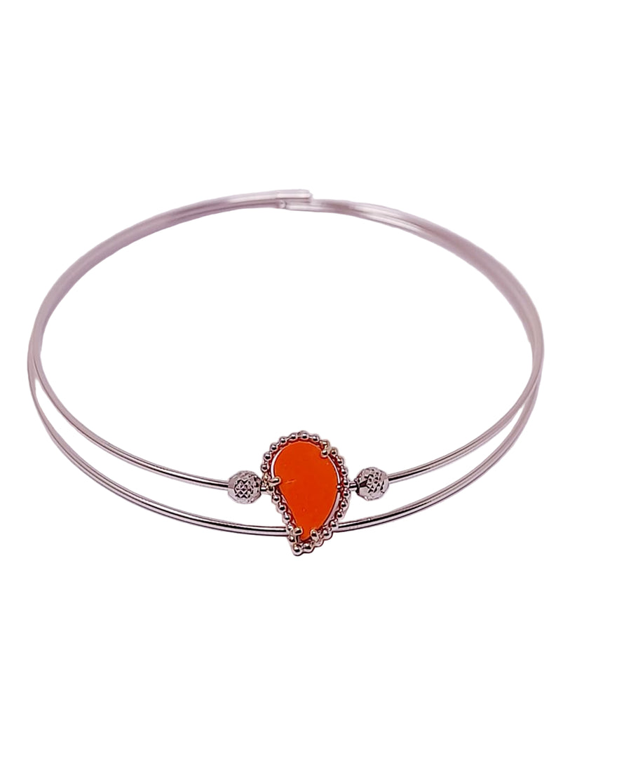One Kashmir Motif On a Ressort Bracelet